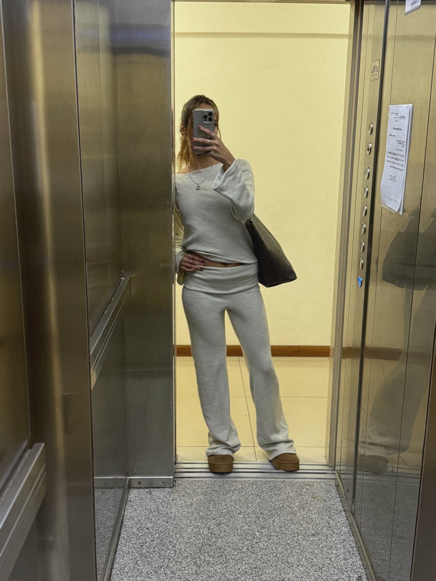 Comfy Crudo